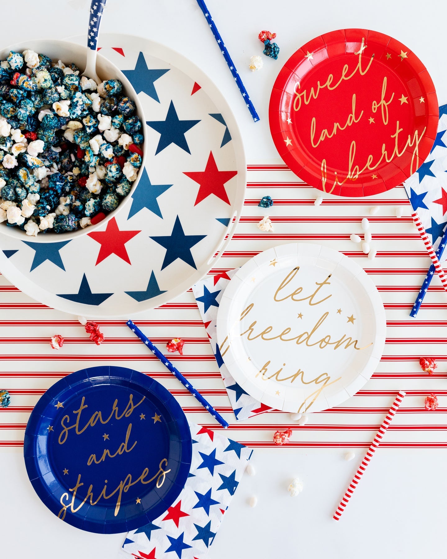 LARGE STARS PAPER GUEST TOWEL NAPKINS