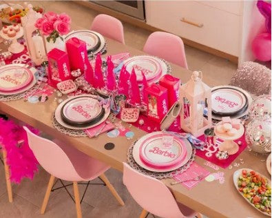 Barbie 9" Round Metallic Plates