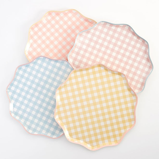 Gingham Dinner Plates (set of 12)